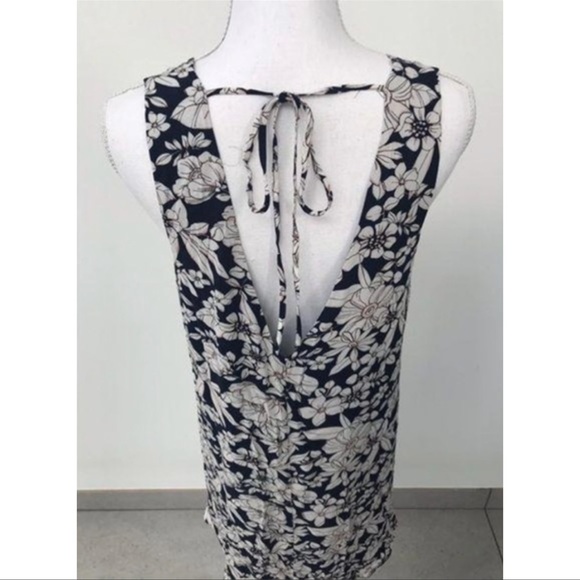 Forever 21 Backless Contemporary Floral Mini Dress - Picture 6 of 7